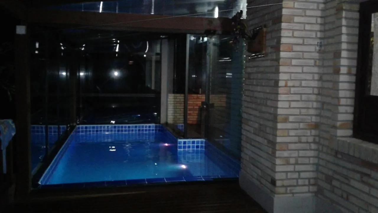 Casa de Férias Casa No Morro 650M Do Mar Com Piscina Aquecimento Solar Vila Bombinhas